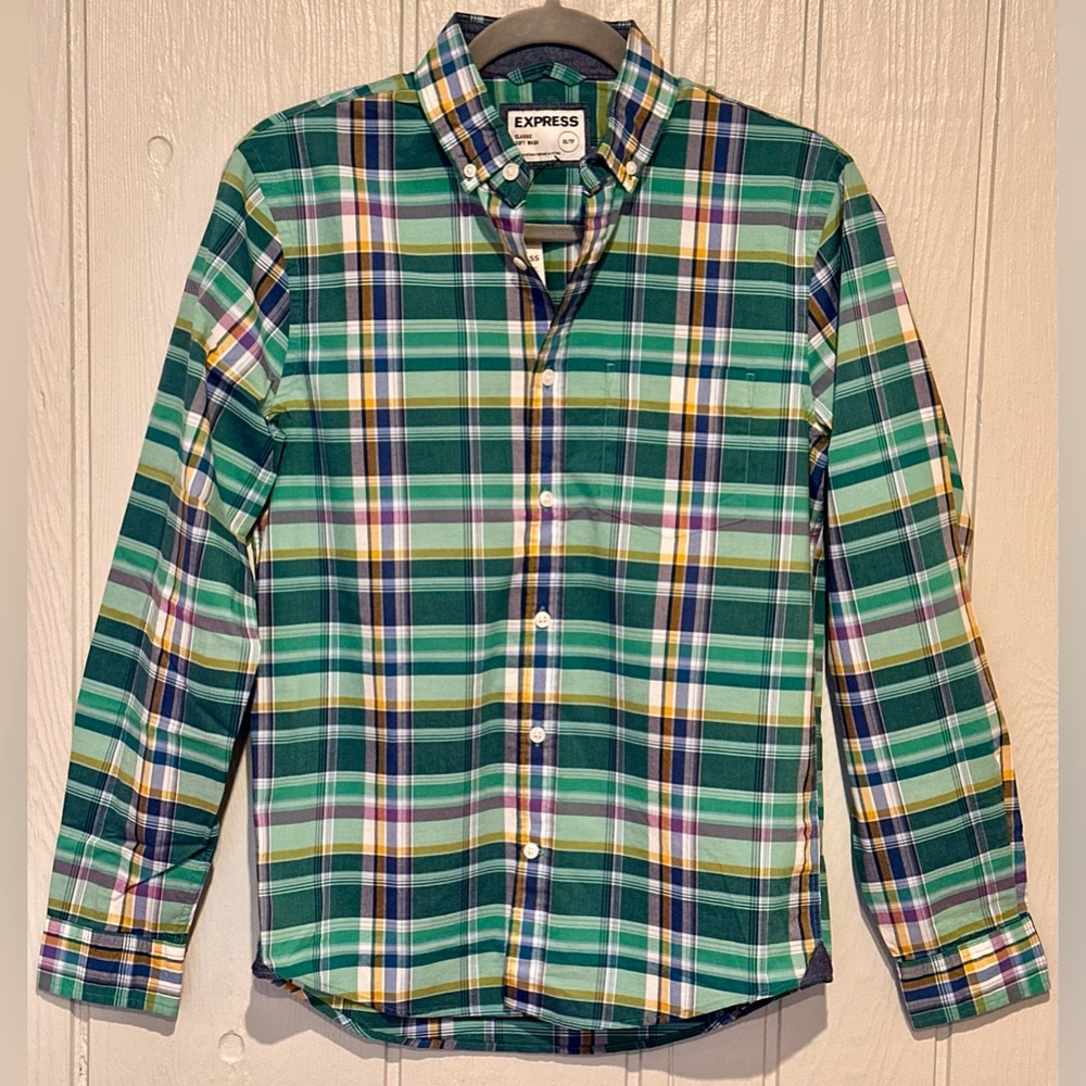 NWT. Express Men's Classic Soft Wash Multicolor Plaid Button Down Shirt